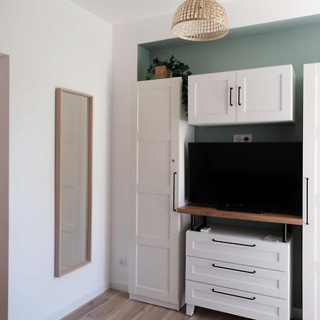 Studio Renove Avec Belle Terrasse Aix-en-Provence Bagian luar foto