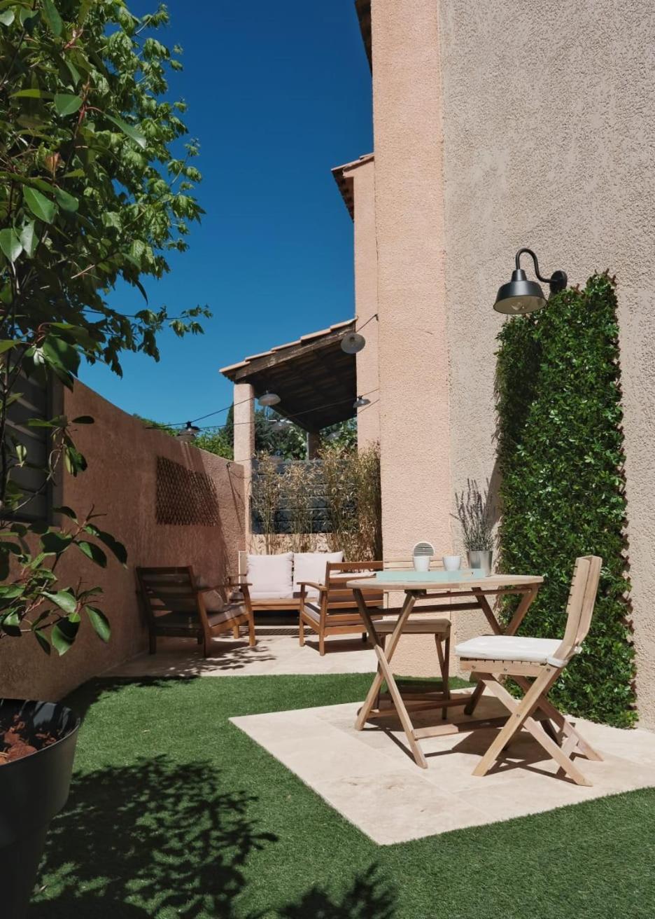 Studio Renove Avec Belle Terrasse Aix-en-Provence Bagian luar foto